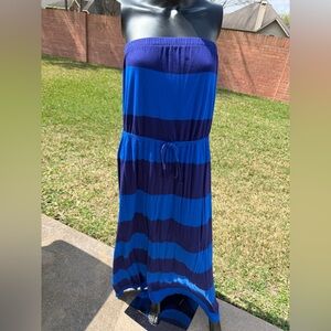Old Navy Blue and Navy Strapless Maxi Dress